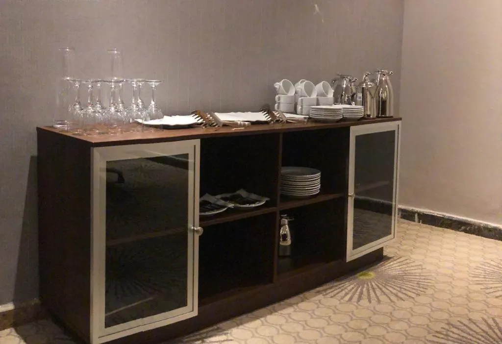 Hotel Holiday Plus Al Salamh- هوليداي بلس السلامه Jeddah Saudi Arabia