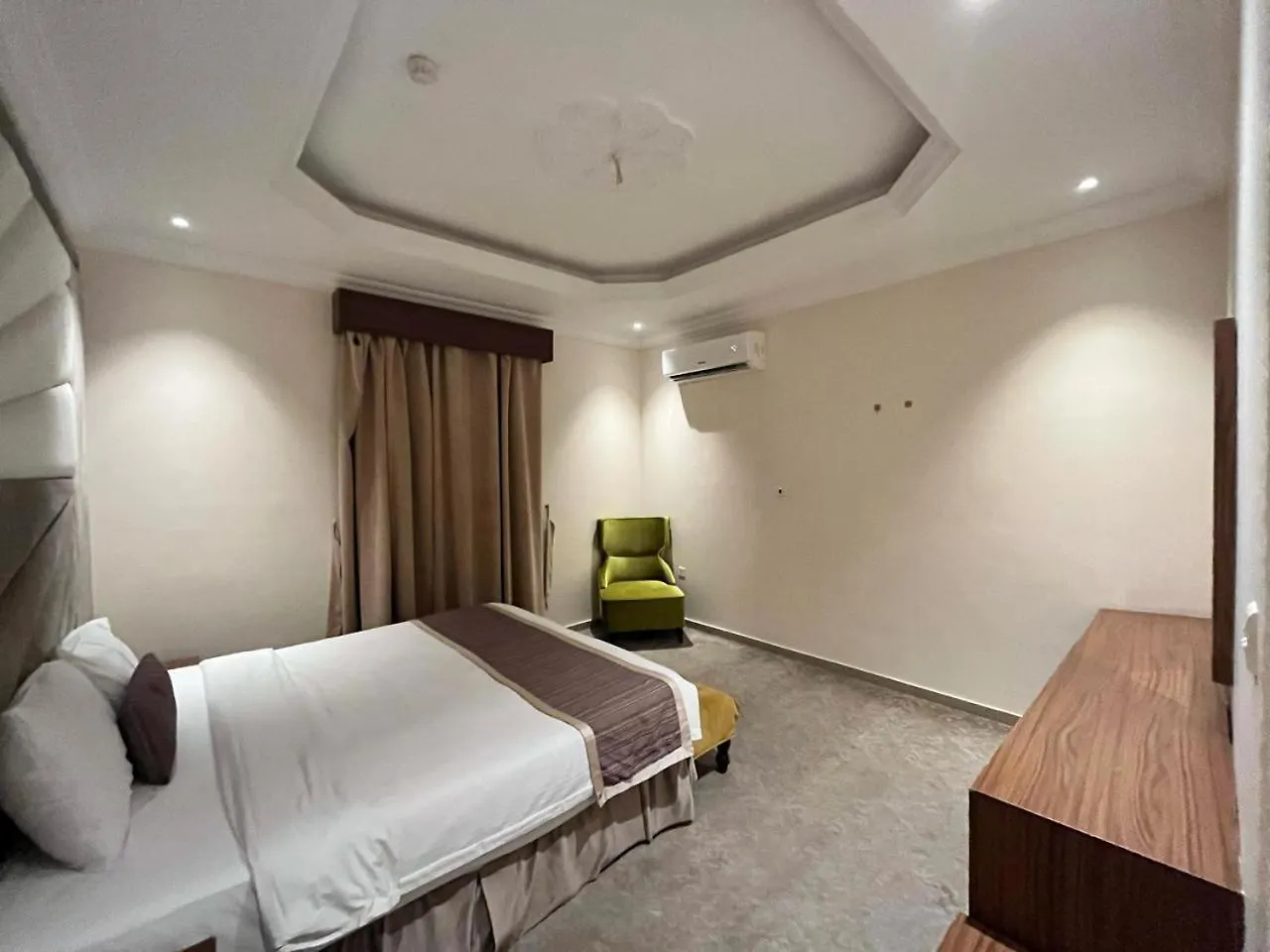 Holiday Plus Al Salamh- هوليداي بلس السلامه Jeddah Hotel