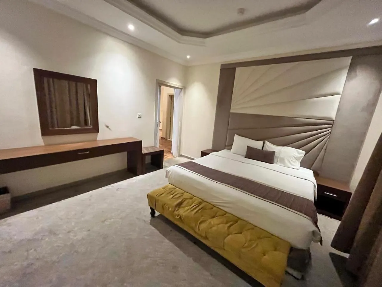 Hotel Holiday Plus Al Salamh- هوليداي بلس السلامه Jeddah